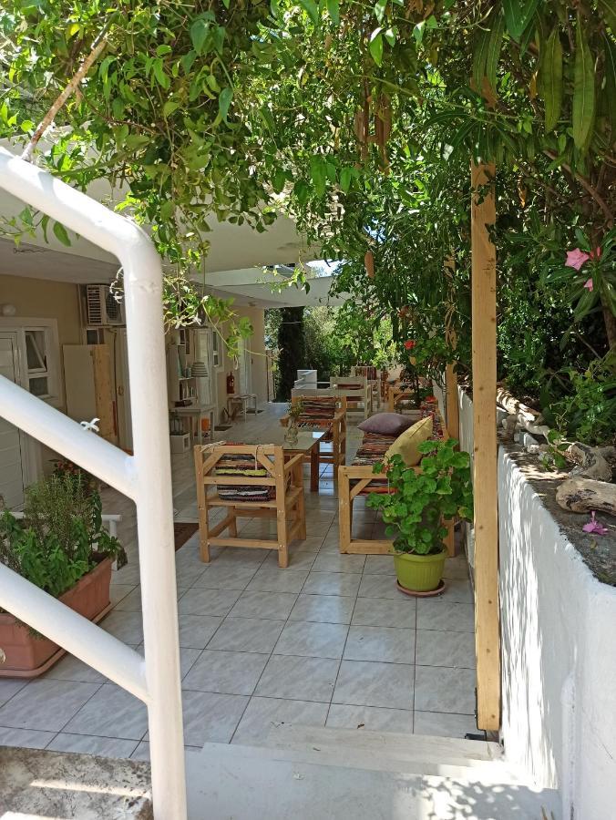 Heras Garden Васілікі Екстер'єр фото